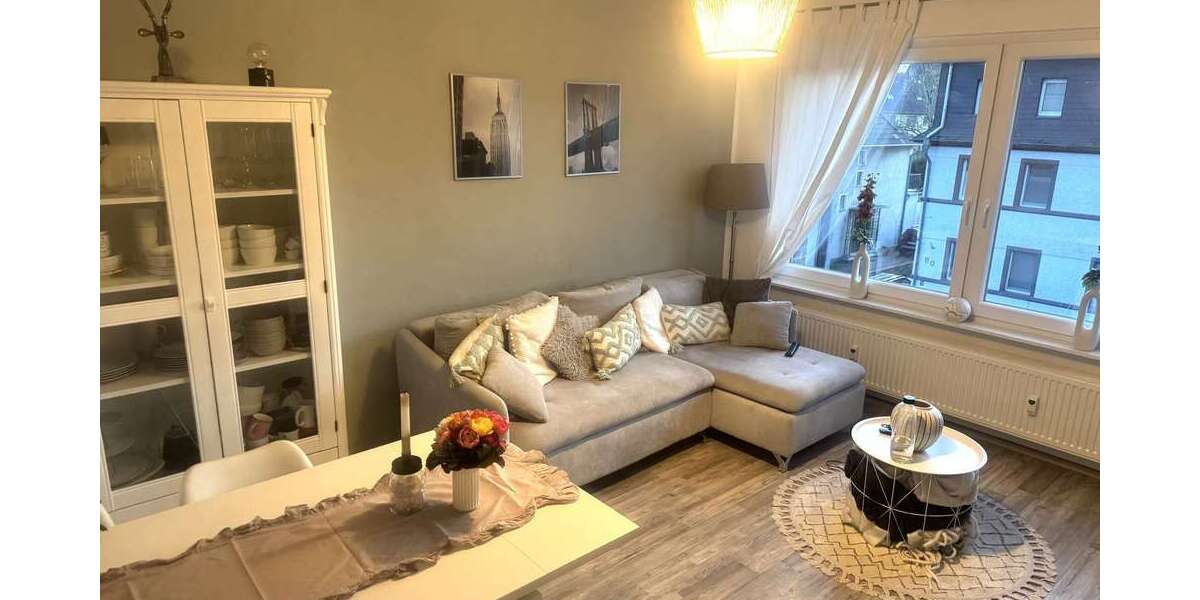 Etagenwohnung Dinslaken - 3 Zimmer, 58 m&sup2;, 696&euro; | Angebot:26904116