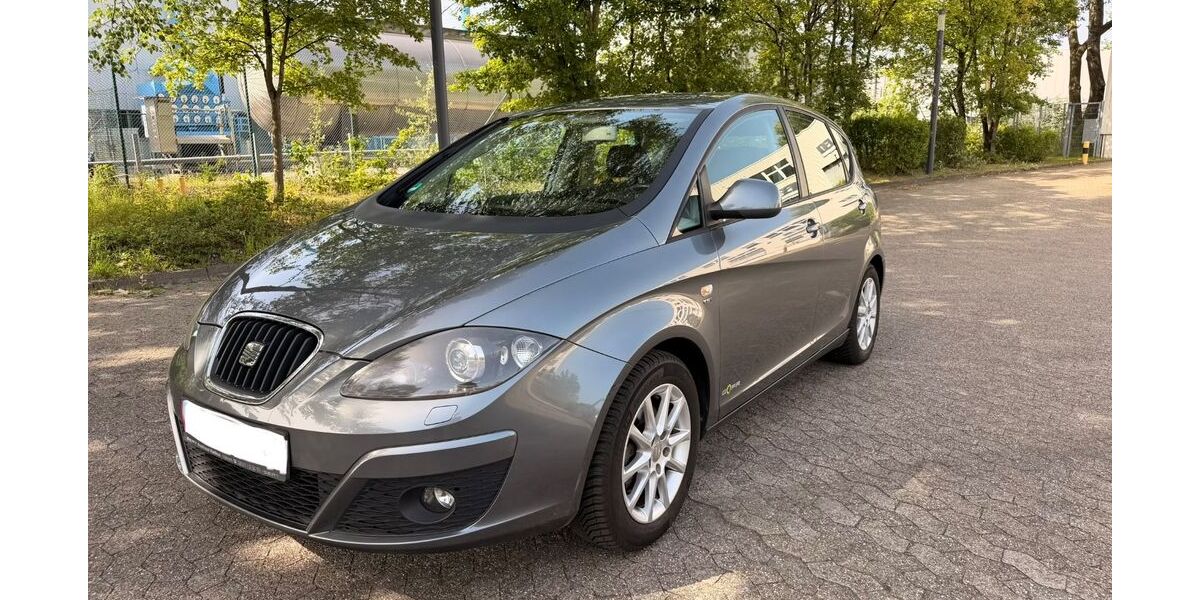 Seat Altea 132.000 km 3.900 &euro; düsseldorf 40470