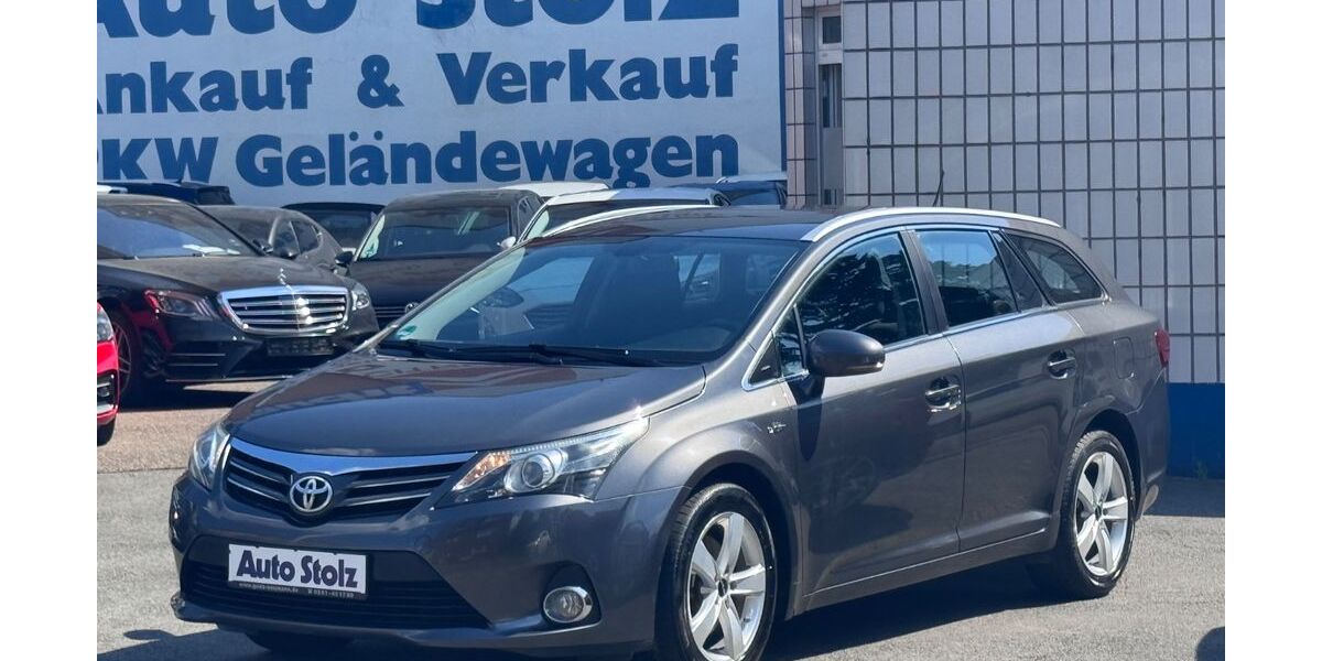 Toyota Avensis 239.014 km 6.850 € Oberhausen 46045