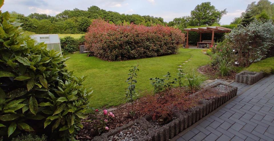Von Privat 3 Zi. EG, 81 m² mit Balkon, Garten und Garage