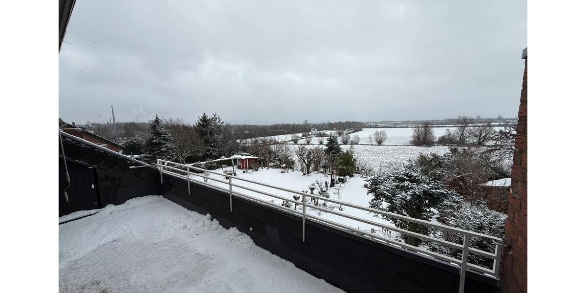 modernisierte 3,5-Zimmer-Dachgeschosswohnung Wohnung inkl Stellpl 3.5 zimmer