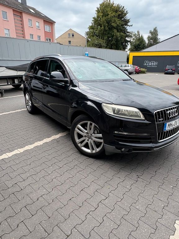 Q7
