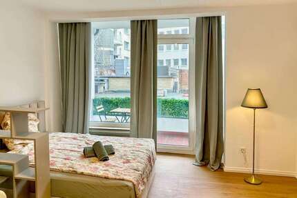 Zimmer Düsseldorf Stadtmitte - 1 Zimmer, 1.290&euro; | Angebot:27161064