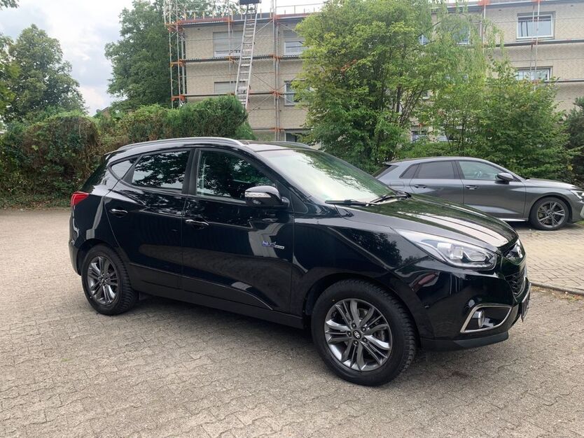 Hyundai ix35 90.000 km 10.950 € Bottrop 46244