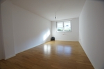 Moderne und großzügige 5 Zimmer-Wohnung über zwei Etagen mit separatem Eingang und Einbauküche - Maisonettenwohnung Düsseldorf Heerdt | Angebot:26971454