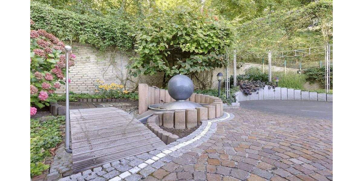 Bungalow Duisburg Alt-Homberg - 7 Zimmer, 190 m&sup2;, 595.000&euro; | Angebot:25716922