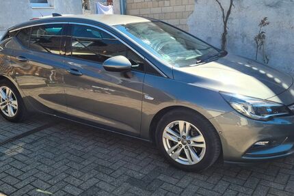 Opel Astra 82.000 km 12.000 € Marl 45772