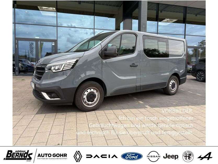 Renault Trafic 11.180 km 32.380 € Oberhausen 46049