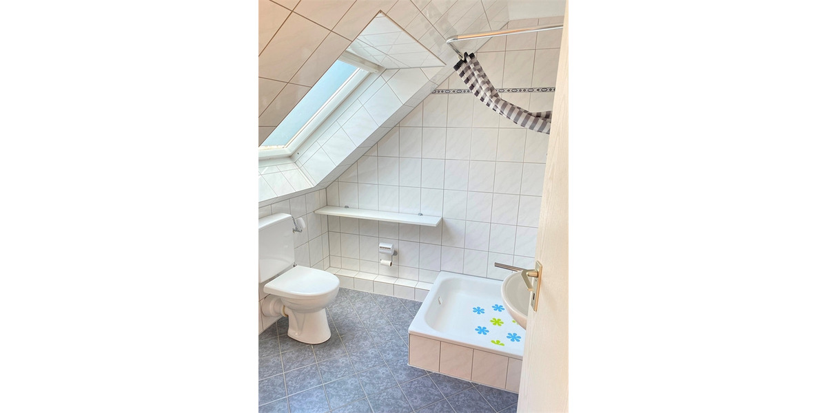 Etagenwohnung Rheinberg Budberg - 3 Zimmer, 90 m&sup2;, 175.000&euro; | Angebot:25426076