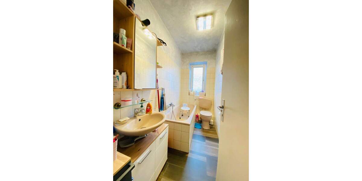 Etagenwohnung Bottrop Stadtmitte - 2 Zimmer, 54 m&sup2;, 66.000&euro; | Angebot:23160994