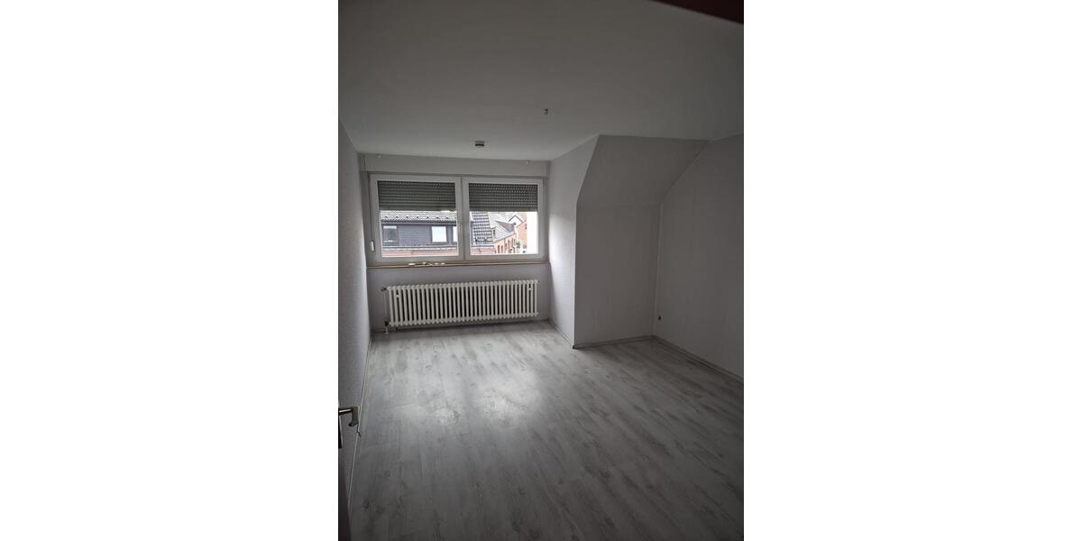 Etagenwohnung Oberhausen Biefang - 3.5 Zimmer, 75 m&sup2;, 620&euro; | Angebot:25523355