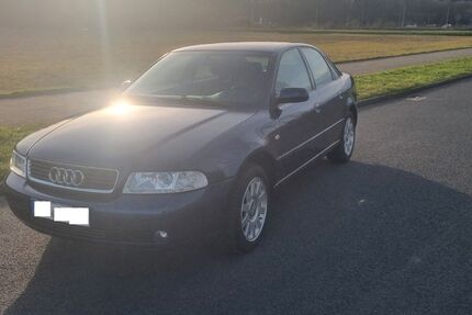 Audi A4 155.000 km 6.500 &euro; Oberhausen 46047