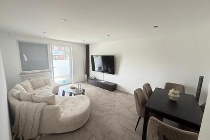 2.5 Zimmer Erdgeschoss mit Balkon Neu Saniert und Renoviert 2.5 zimmer