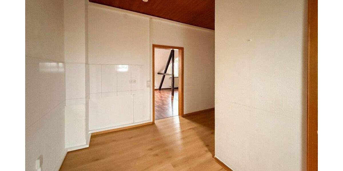 Etagenwohnung Velbert Mitte - 3 Zimmer, 85 m&sup2;, 850&euro; | Angebot:25630347