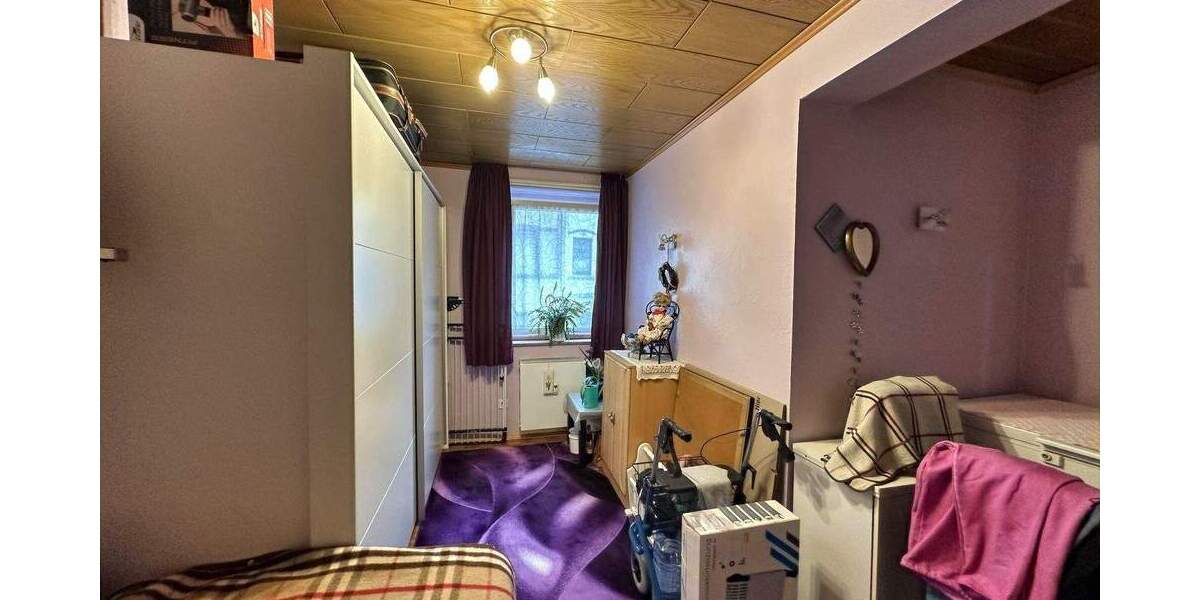 Etagenwohnung Essen Altenessen-Süd - 3 Zimmer, 88 m&sup2;, 140.000&euro; | Angebot:24390108