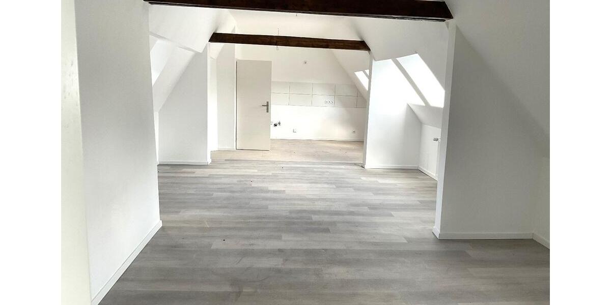 Kernsanierte Wohnung ab sofort frei,Erstbezug alles Neu! 4.5 zimmer