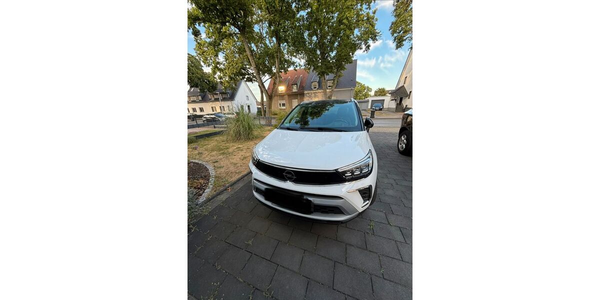 Opel Crossland (X) 98.000 km 15.500 &euro; Moers 47443