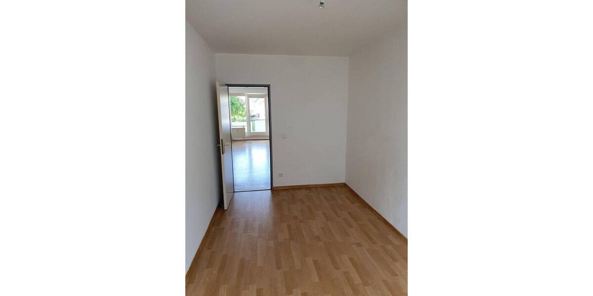 Etagenwohnung Krefeld Cracau - 3 Zimmer, 75 m&sup2;, 249.000&euro; | Angebot:26885023