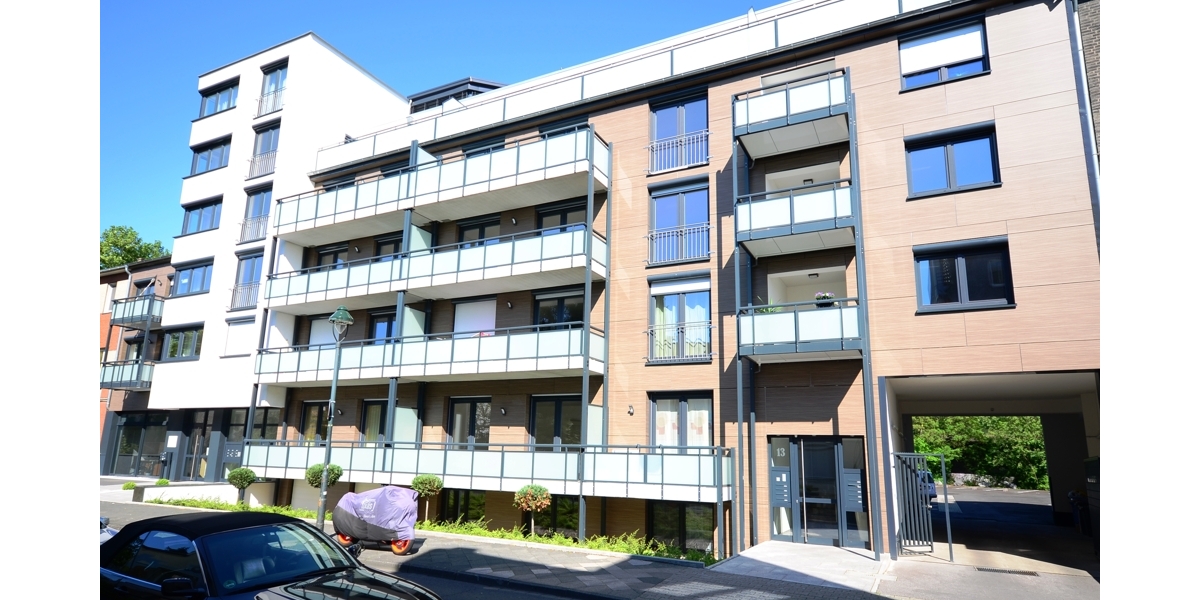 Moderne und großzügige 5 Zimmer-Wohnung über zwei Etagen mit separatem Eingang und Einbauküche - Maisonettenwohnung Düsseldorf Heerdt | Angebot:26971454