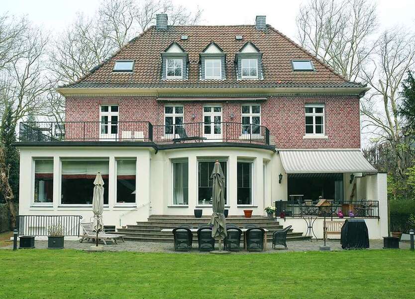 Haus zum Kaufen in Gelsenkirchen 1.495.000 € 480 m²