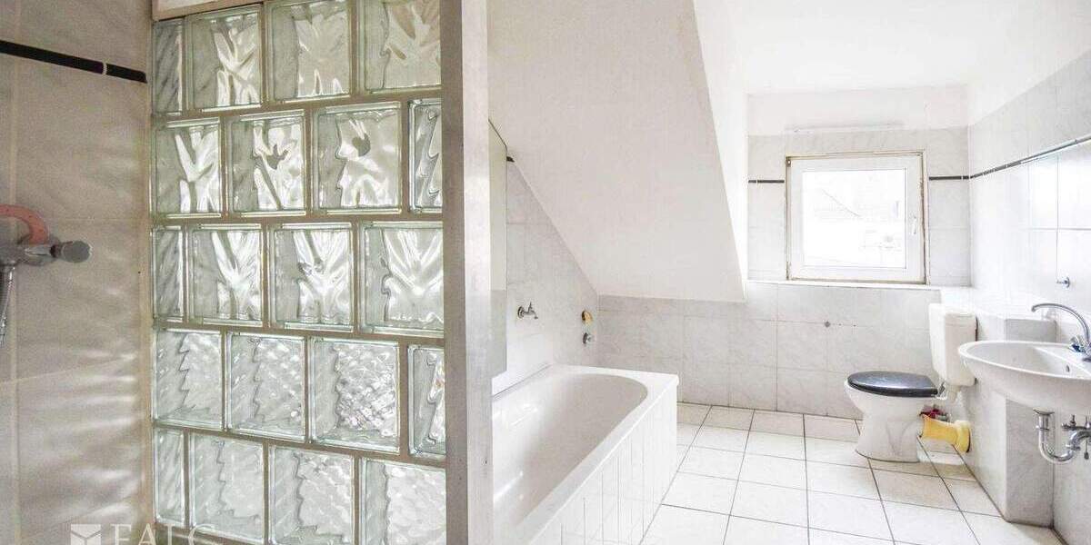 Etagenwohnung Krefeld Stadtmitte - 3 Zimmer, 70 m&sup2;, 169.000&euro; | Angebot:25247696