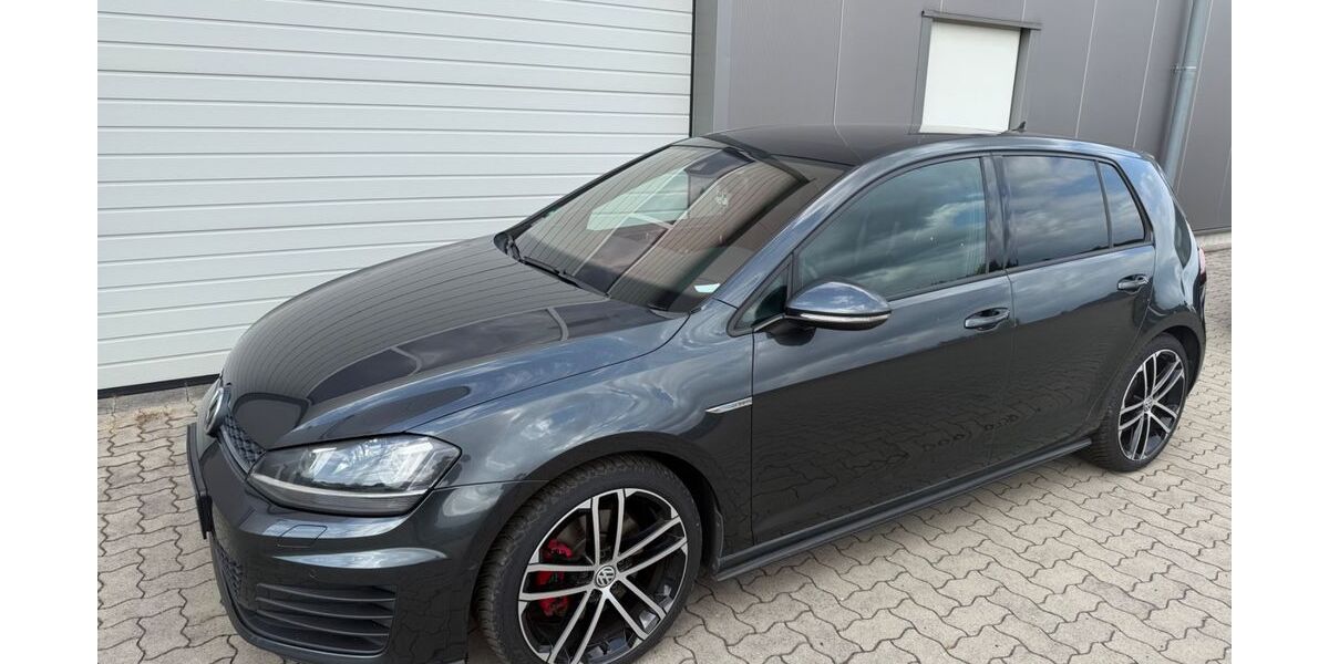 VW Golf 150.000 km 18.750 &euro; Wesel 46487