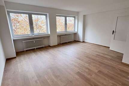 Wohnung zum Mieten in Düsseldorf 992 € 82.61 m² 3 zimmer