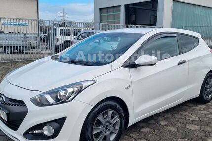 Hyundai i30 133.000 km 5.599 &euro; Dinslaken 46539