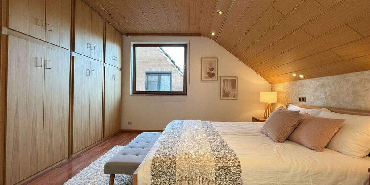 Mehrfamilienhaus, Wohnhaus Duisburg Hochemmerich - 4 Zimmer, 99 m&sup2;, 295.000&euro; | Angebot:25629847