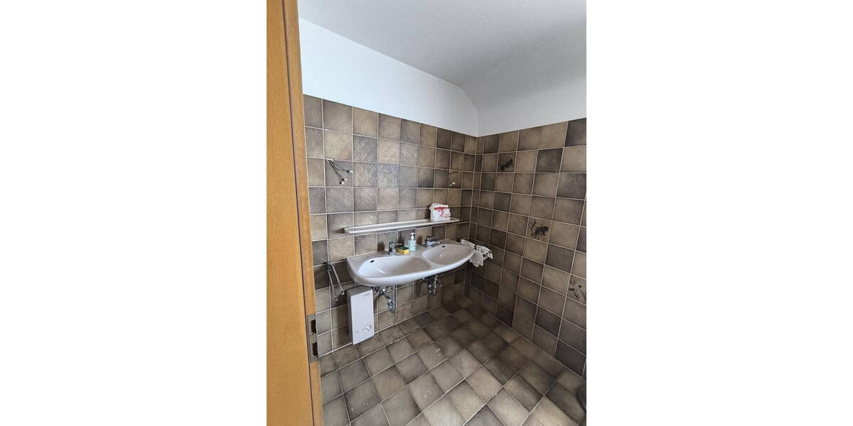 Terrassenwohnung Dinslaken Innenstadt - 4 Zimmer, 147 m&sup2;, 249.000&euro; | Angebot:26418076