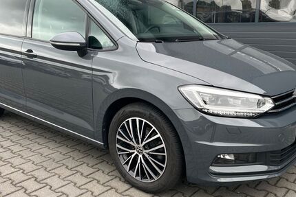 VW Touran 33.900 km 29.980 &euro; Rheinberg 47495