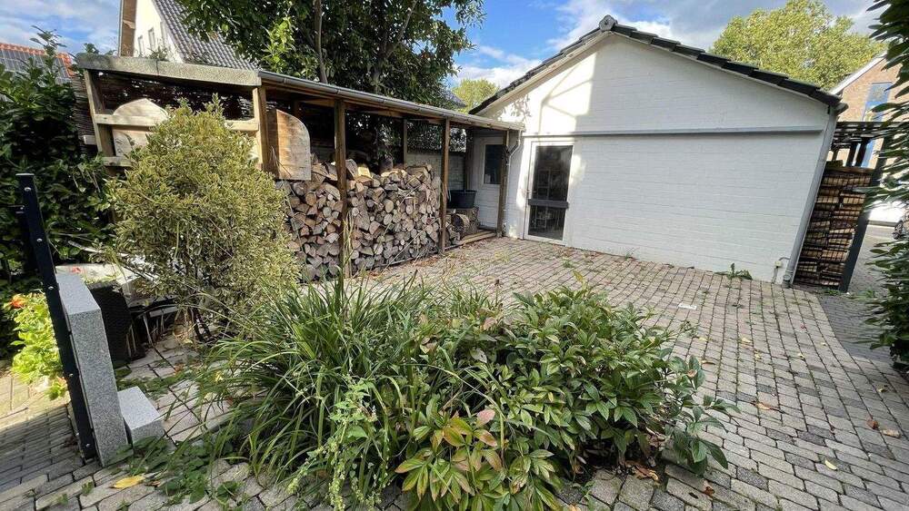 Reihenendhaus Rheinberg - 8 Zimmer, 255 m&sup2;, 690.000&euro; | Angebot:25674889