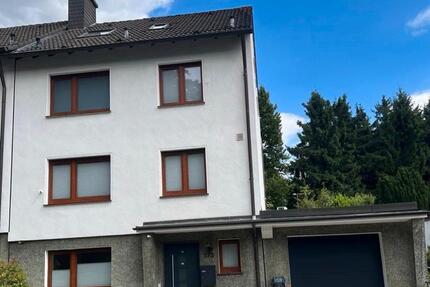 Haus Mülheim an der Ruhr Mellinghofen - 9 Zimmer, 248 m&sup2;, 675.000&euro; | Angebot:24611100