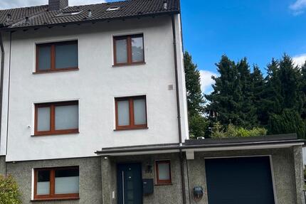 Luxuriöses Einfamilienhaus Garage Terasse klimatisiert Kamin 9 zimmer