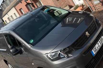Peugeot Partner 118.000 km 9.995 &euro; Gelsenkirchen 45892