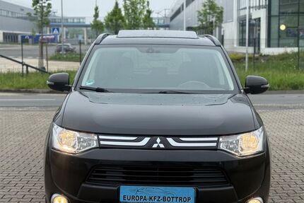 Mitsubishi Outlander 161.000 km 8.999 &euro; Bottrop 46238
