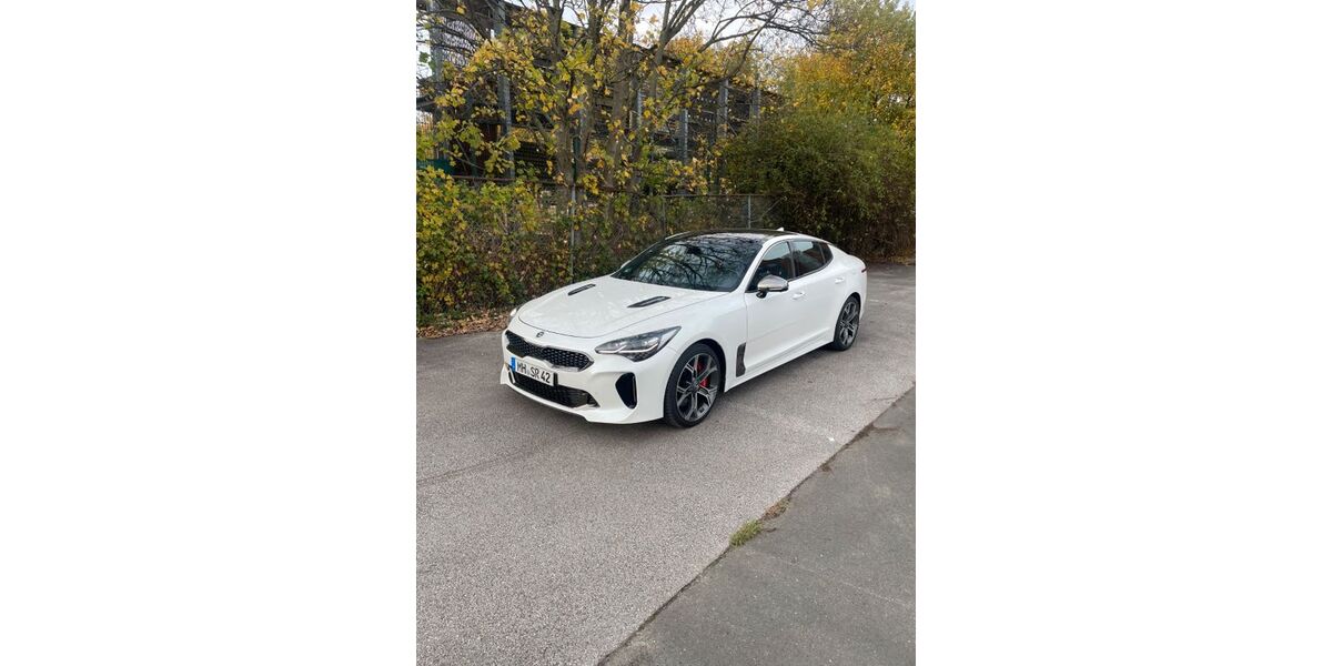 Kia Stinger 25.240 km 30.000 &euro; Mülheim an der Ruhr 45479