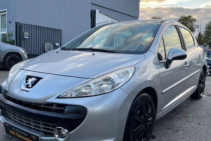 Peugeot 207 90.782 km 4.590 € Essen 45326