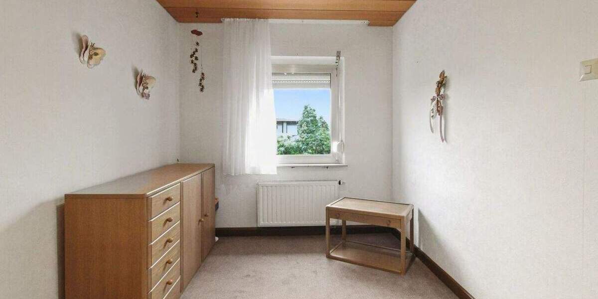 Reihenmittelhaus Moers Hochstraß - 3 Zimmer, 83 m&sup2;, 249.000&euro; | Angebot:25251388