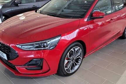 Ford Focus 29.900 km 23.390 &euro; Recklinghausen 45659