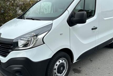 Renault Trafic 113.000 km 10.500 € Essen 45136