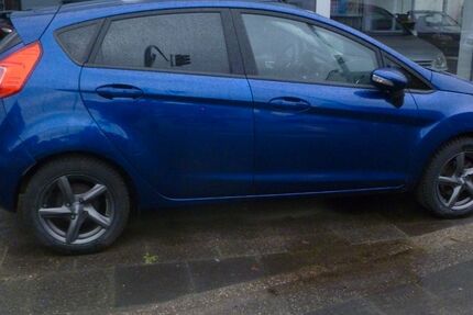 Ford Fiesta 71.000 km 6.990 &euro; Moers 47443