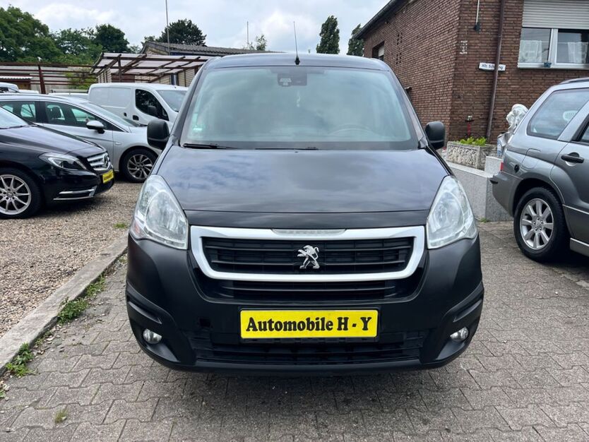 Peugeot Partner 152.000 km 6.500 € Bottrop 46238