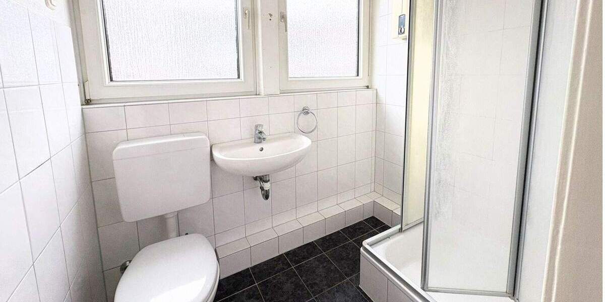 Etagenwohnung Gelsenkirchen Neustadt - 3 Zimmer, 80 m&sup2;, 490&euro; | Angebot:24269229