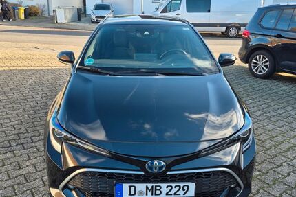 Toyota Corolla 34.047 km 24.800 &euro; Düsseldorf 40627