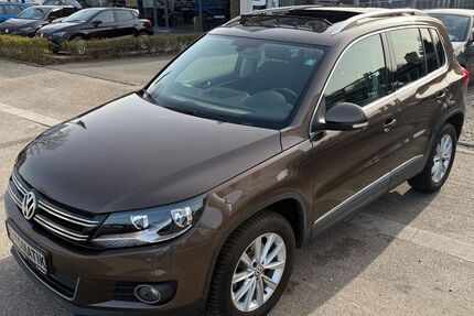 VW Tiguan 136.918 km 12.500 &euro; Oberhausen 46145