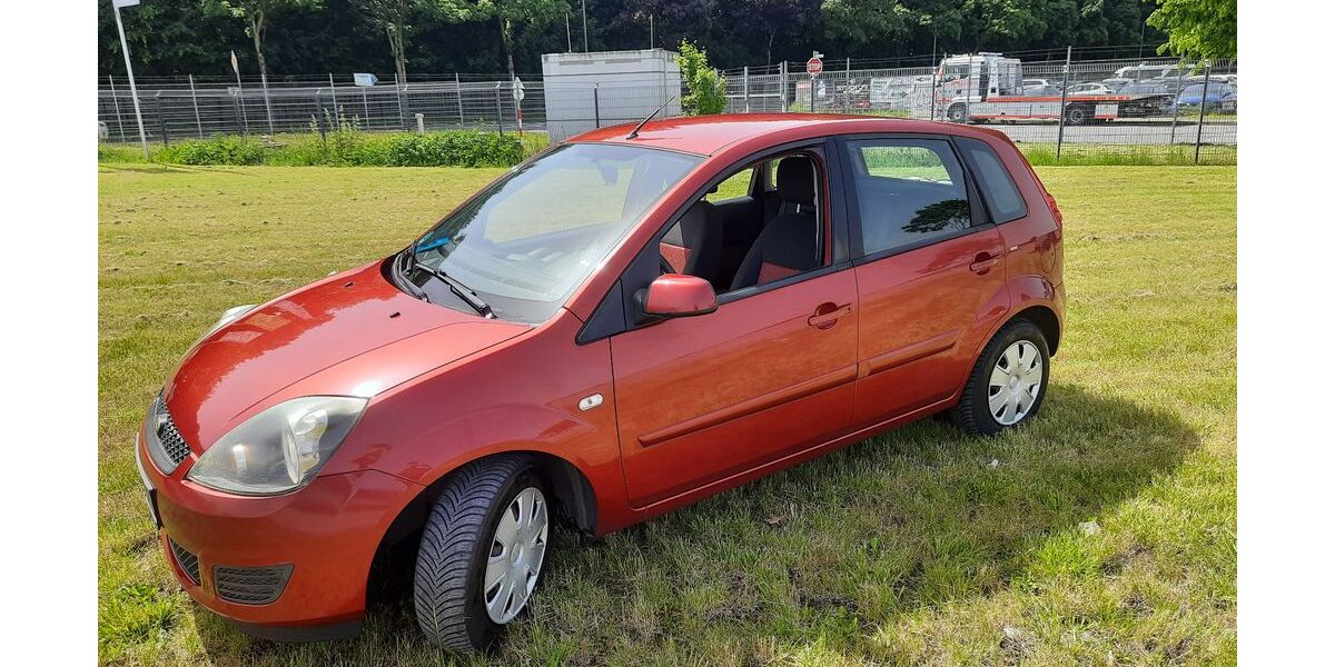 Ford Fiesta 155.513 km 1.999 &euro; Bottrop 46244