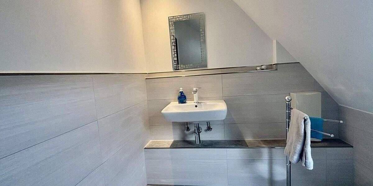 Reihenmittelhaus Krefeld Hüls - 4 Zimmer, 136 m&sup2;, 486.000&euro; | Angebot:25142664