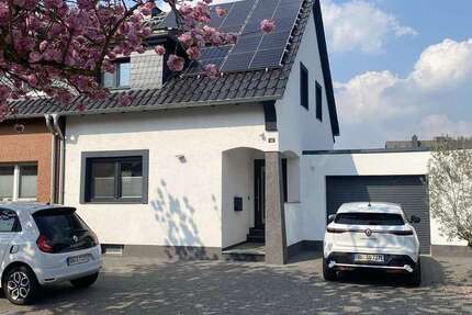 Haus Duisburg Huckingen - 7 Zimmer, 120 m&sup2;, 575.000&euro; | Angebot:26274703