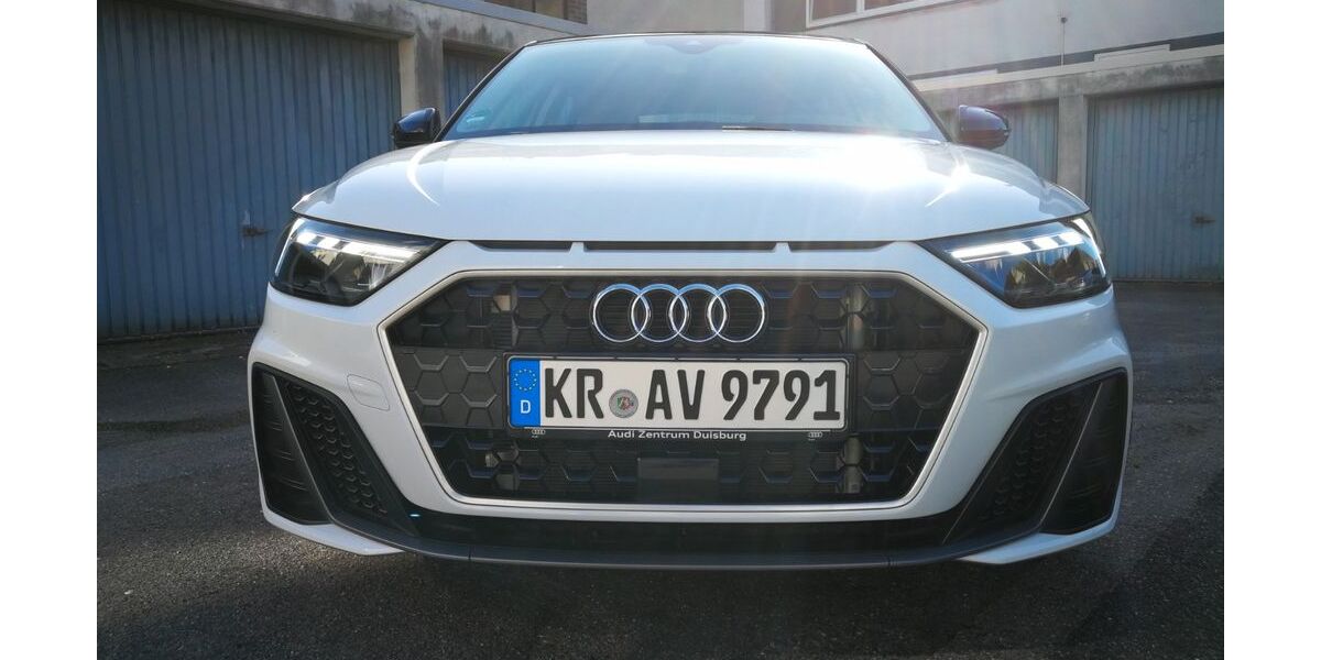 Audi A1 48.300 km 16.300 &euro; KREFELD 47800